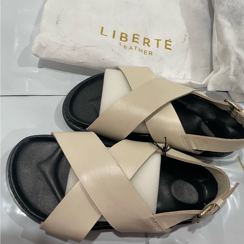Capri sandals Ivory size 7